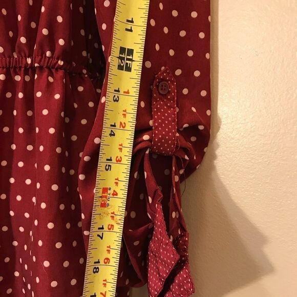 Silky long sleeved S dress with cut out back!! - Picture 8 of 8